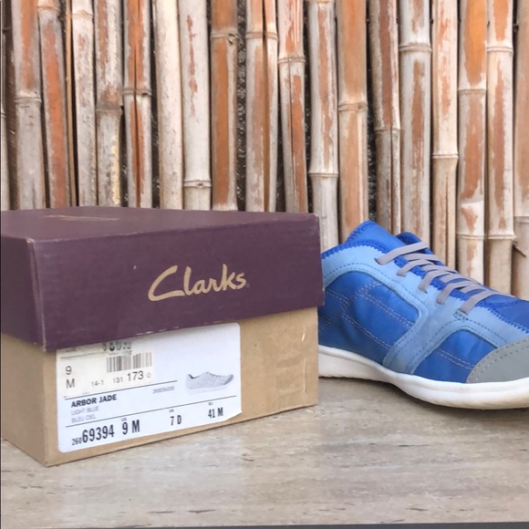 CLARKS Blue & Gray Elastic Laces Lightweight Airy Comfy Walking Shoes Sz 9 EUC - Picture 9 of 11